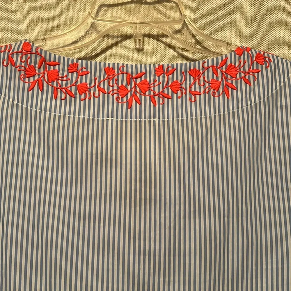 STS Sail to Sable Blue Stripe Embroidered Tunic Top Size Medium - Picture 8 of 9
